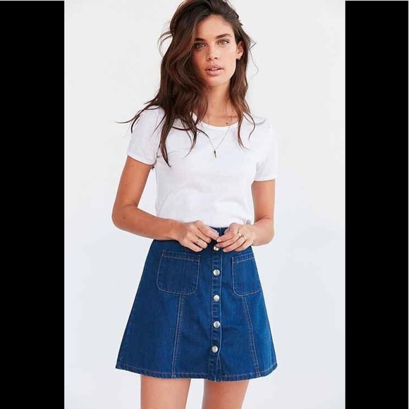 ✨Urban Outfitters Button BDG Front Denim Mini Skirt✨ - Picture 7 of 15